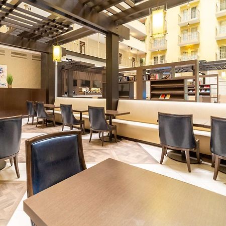 סמירנה Doubletree Suites By Hilton At The Battery Atlanta מראה חיצוני תמונה