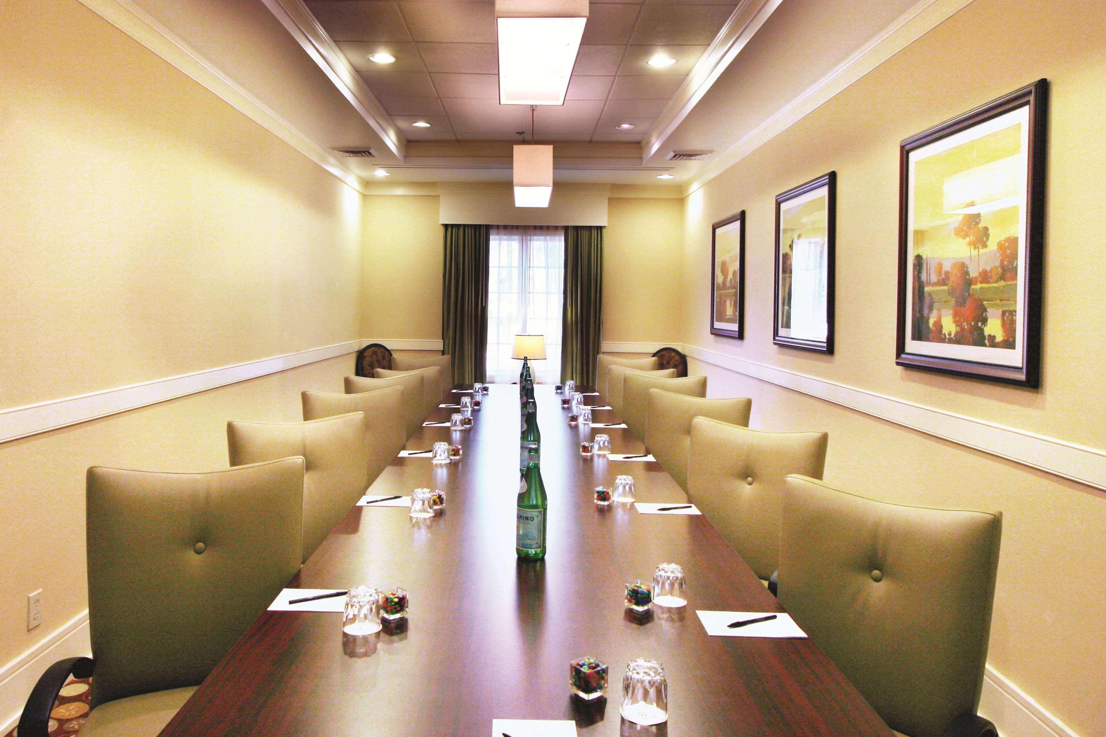סמירנה Doubletree Suites By Hilton At The Battery Atlanta מראה חיצוני תמונה