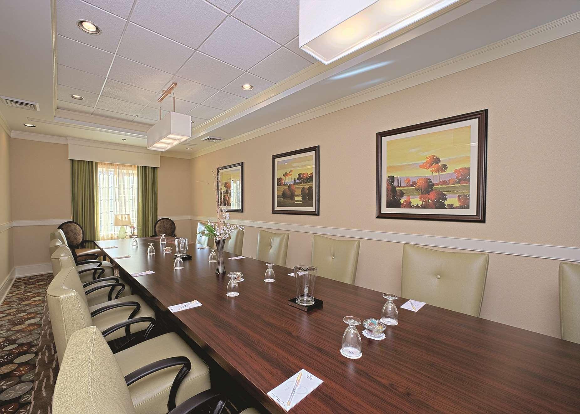 סמירנה Doubletree Suites By Hilton At The Battery Atlanta מראה חיצוני תמונה