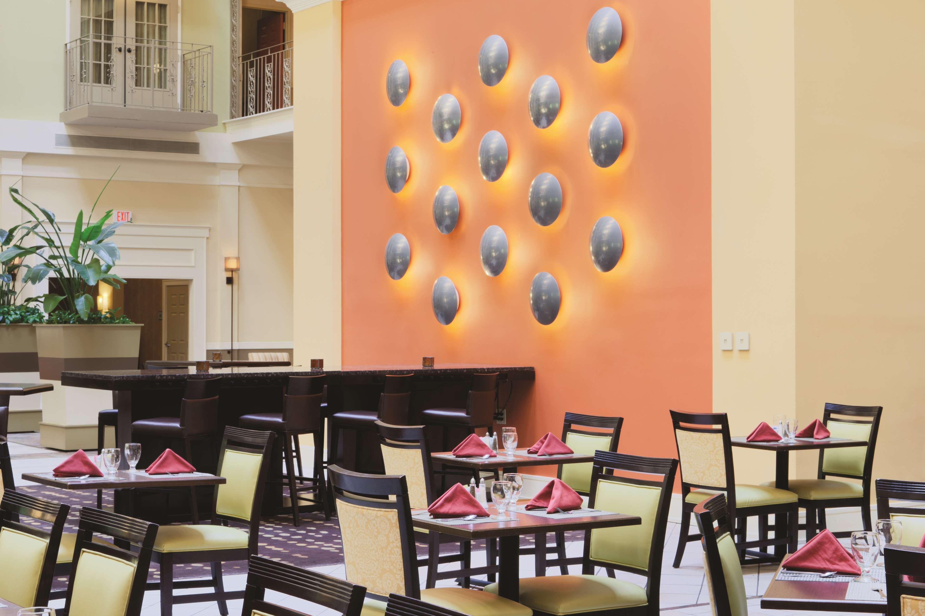סמירנה Doubletree Suites By Hilton At The Battery Atlanta מראה חיצוני תמונה