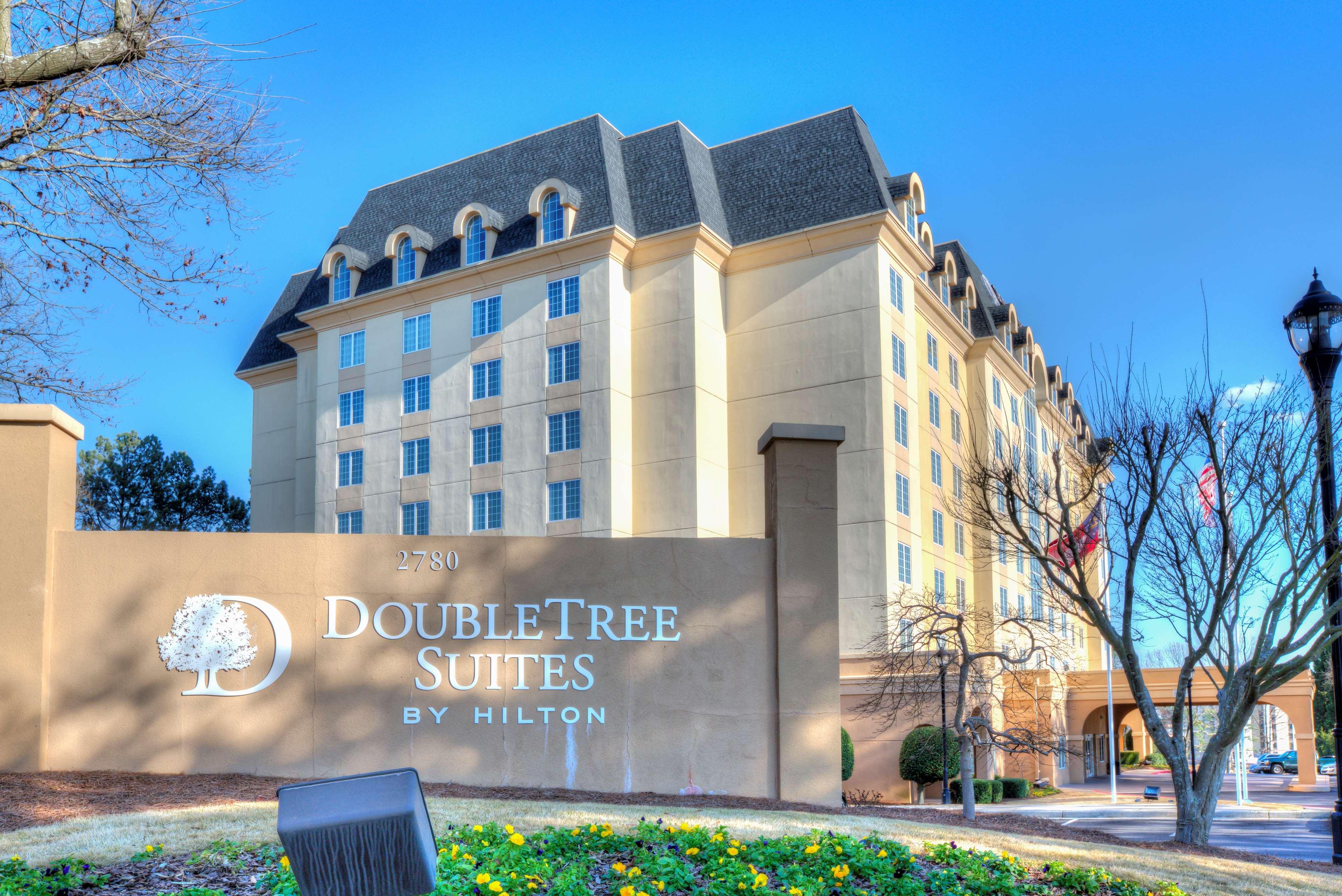 סמירנה Doubletree Suites By Hilton At The Battery Atlanta מראה חיצוני תמונה