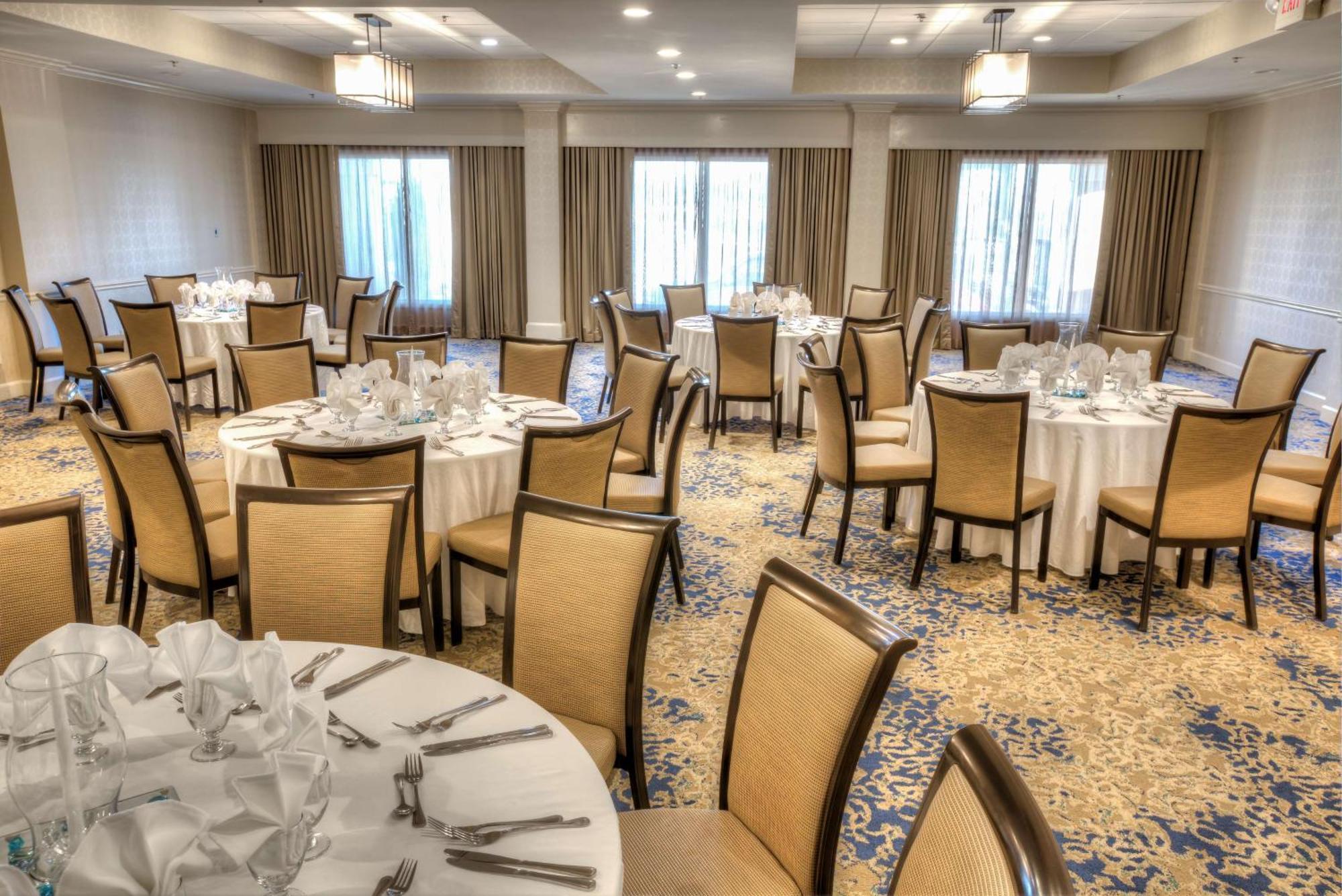 סמירנה Doubletree Suites By Hilton At The Battery Atlanta מראה חיצוני תמונה