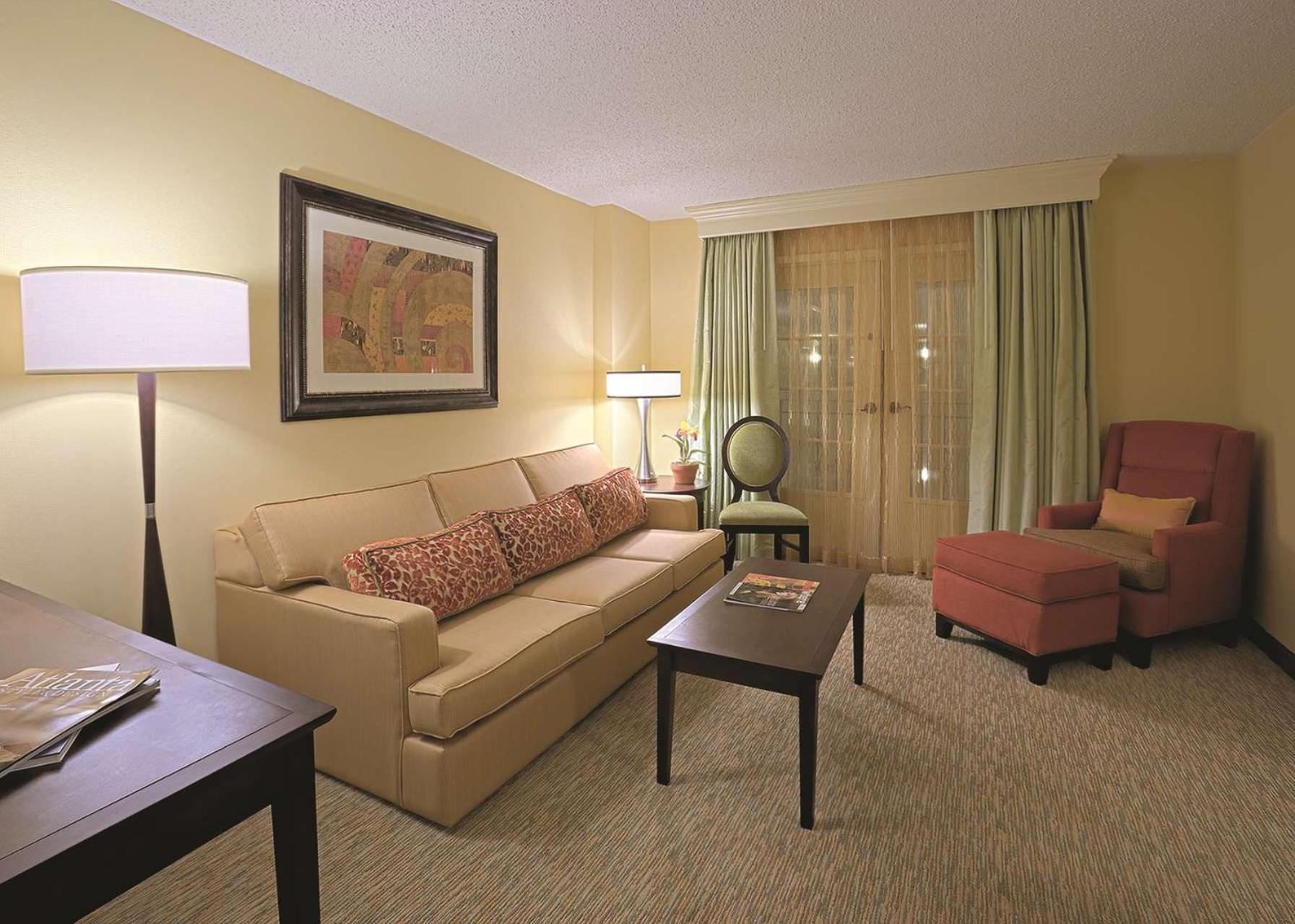 סמירנה Doubletree Suites By Hilton At The Battery Atlanta מראה חיצוני תמונה